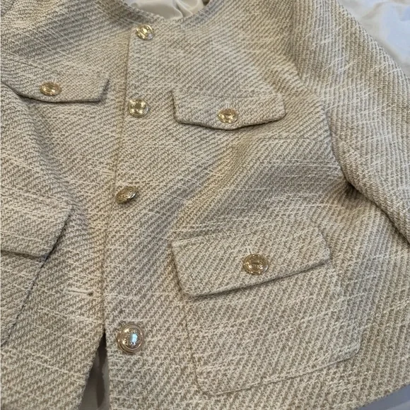 H&M Cream Tweed Short Jacket Crop Blazer with Gold Accents - Picture 5 of 8
